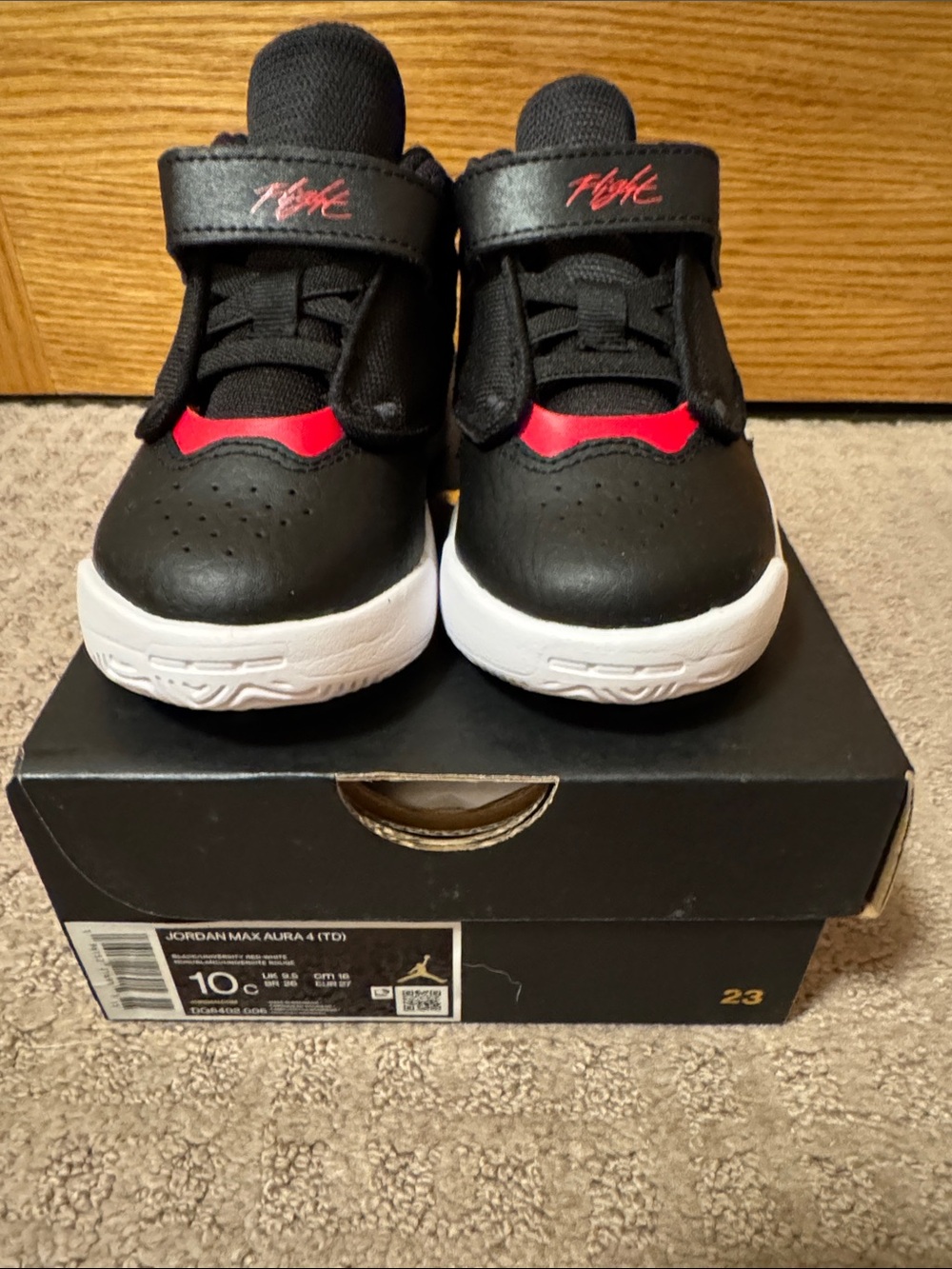 Jordan Kids Black & Red Low-Top Sneakers